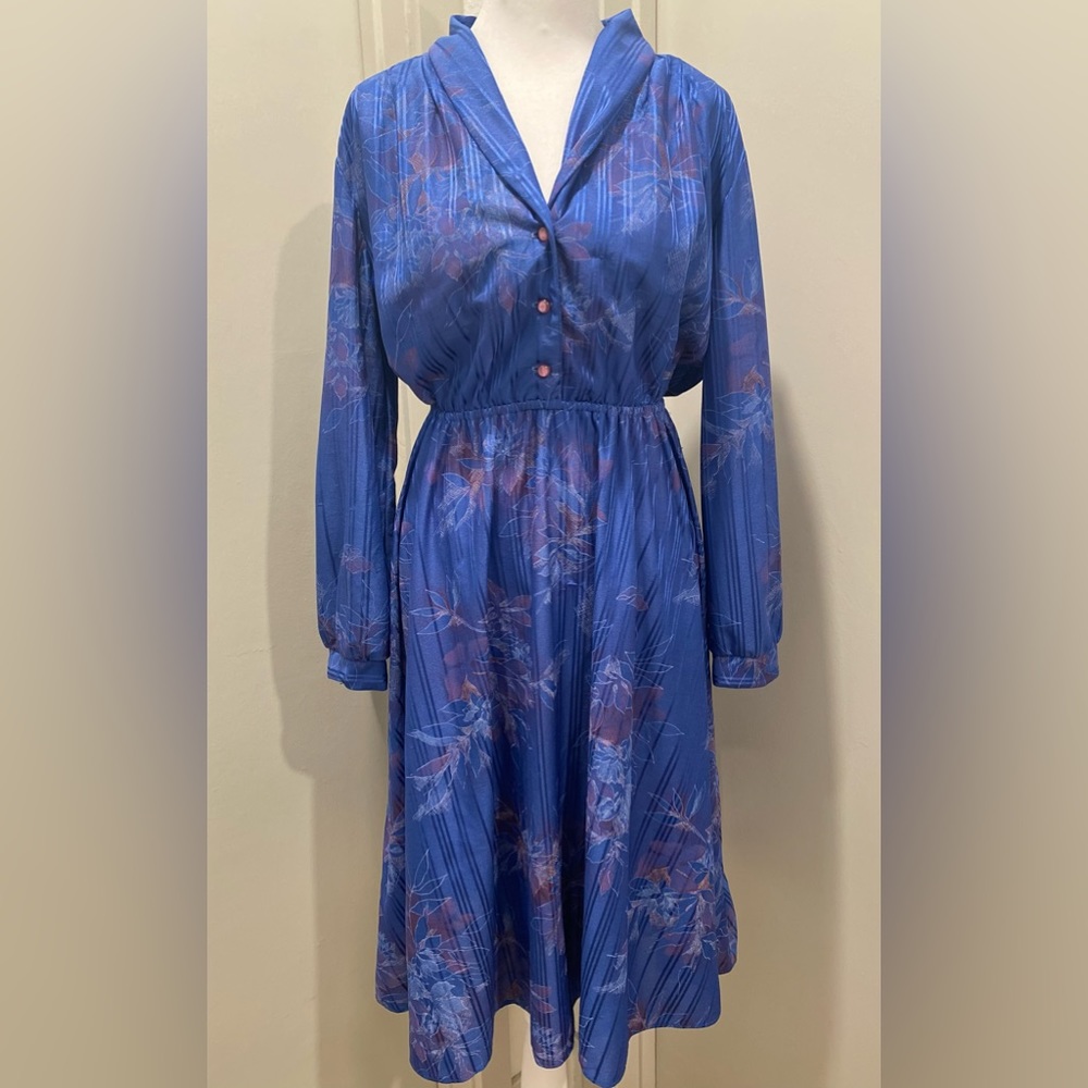 VTG JF Blue Floral Collared Fit & Flare Pleated Dress With Mid-Length Sleeves